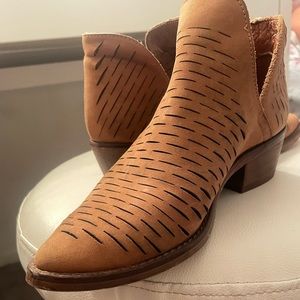 Steve Madden booties